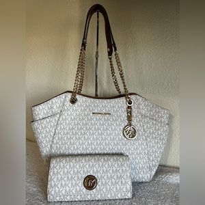 Michael Kors Jet Set Large Logo Shoulder Bag w Matching Wallet
